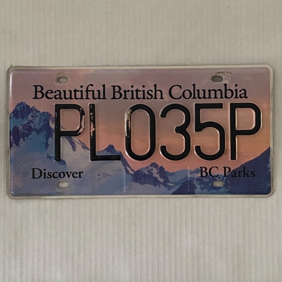 BRITISH COLUMBIA BC PARKS PURCELL MOUNTAINS LICENSE PLATE [PL035P] - Picture 1 of 3